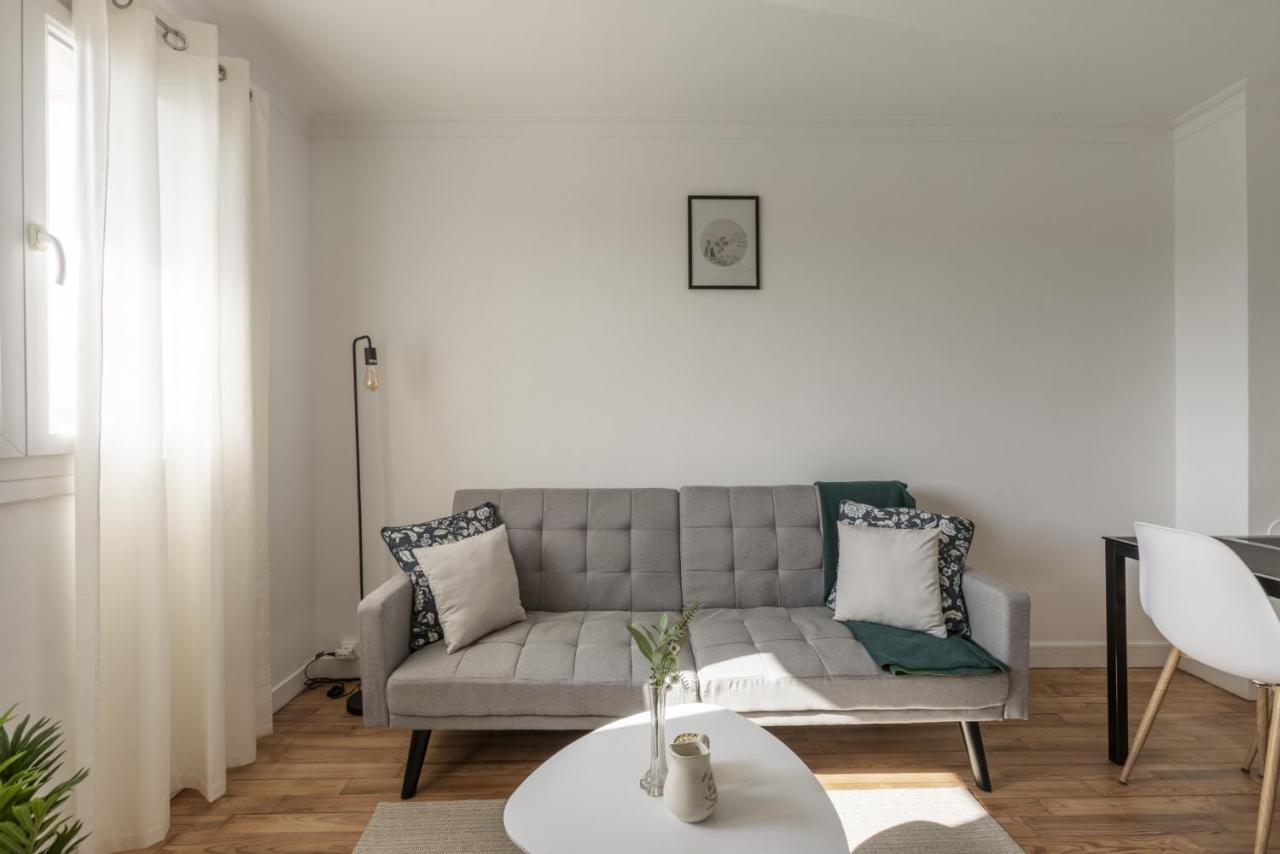 Lacolline-Ponthebert,Com - Appartement Entier Renove -Grand Parking Gratuit, Tout Equipe, Confortable, Netflix Et Amazon Prime Gratuits Et Illimites, Matelas Emma, Lave Linge, Vue Sur La Vallee, Rdc Pont-Hebert Exterior foto