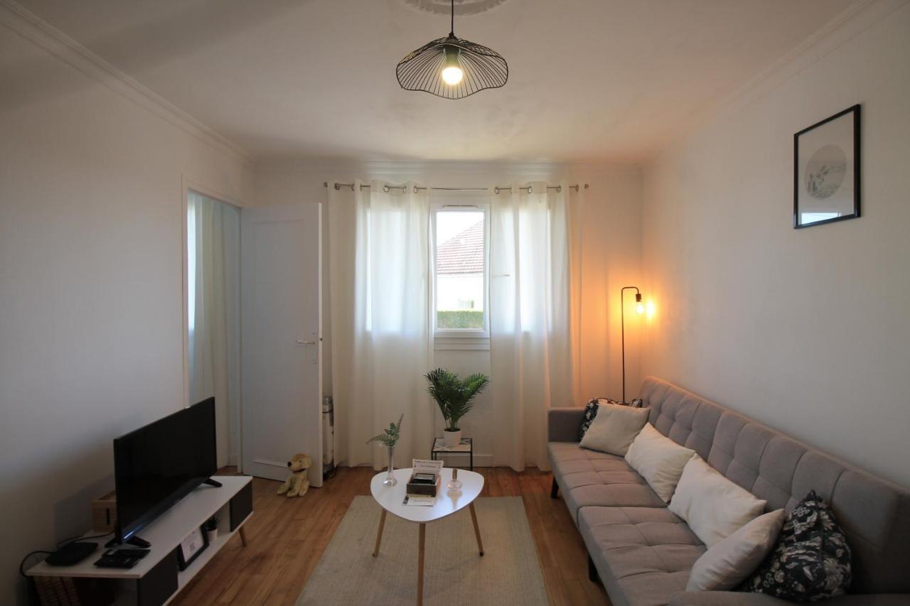 Lacolline-Ponthebert,Com - Appartement Entier Renove -Grand Parking Gratuit, Tout Equipe, Confortable, Netflix Et Amazon Prime Gratuits Et Illimites, Matelas Emma, Lave Linge, Vue Sur La Vallee, Rdc Pont-Hebert Exterior foto