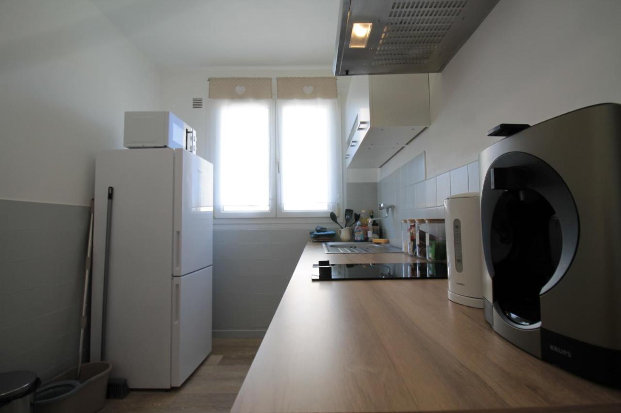 Lacolline-Ponthebert,Com - Appartement Entier Renove -Grand Parking Gratuit, Tout Equipe, Confortable, Netflix Et Amazon Prime Gratuits Et Illimites, Matelas Emma, Lave Linge, Vue Sur La Vallee, Rdc Pont-Hebert Exterior foto