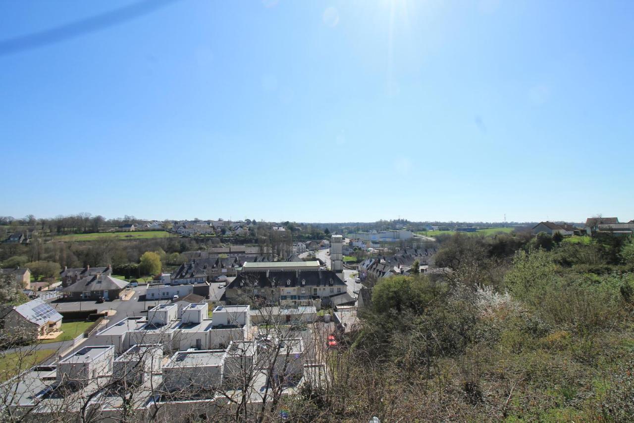 Lacolline-Ponthebert,Com - Appartement Entier Renove -Grand Parking Gratuit, Tout Equipe, Confortable, Netflix Et Amazon Prime Gratuits Et Illimites, Matelas Emma, Lave Linge, Vue Sur La Vallee, Rdc Pont-Hebert Exterior foto