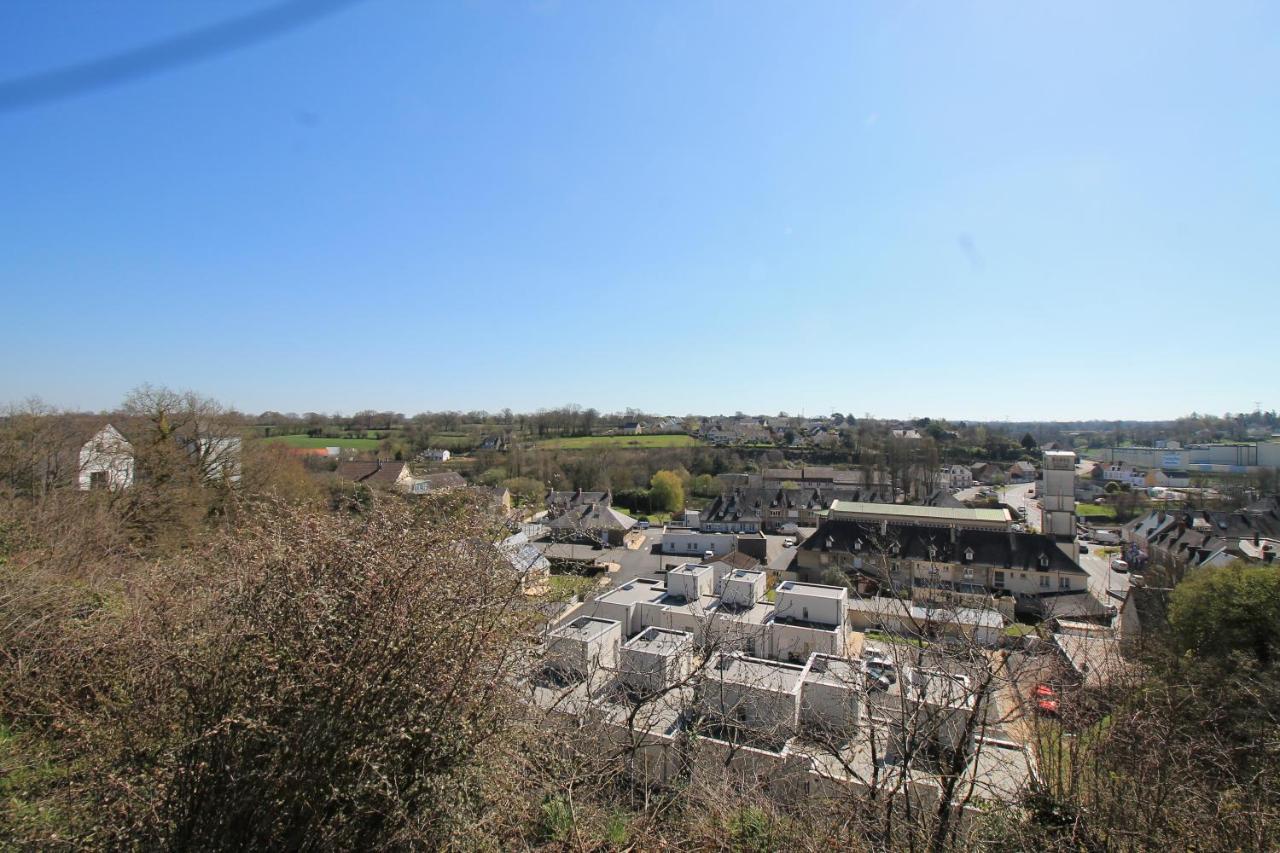 Lacolline-Ponthebert,Com - Appartement Entier Renove -Grand Parking Gratuit, Tout Equipe, Confortable, Netflix Et Amazon Prime Gratuits Et Illimites, Matelas Emma, Lave Linge, Vue Sur La Vallee, Rdc Pont-Hebert Exterior foto
